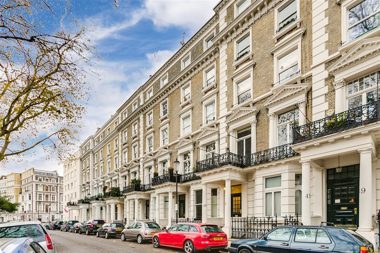 Property in Courtfield Gardens, Earl's Court, London, SW5 0NA